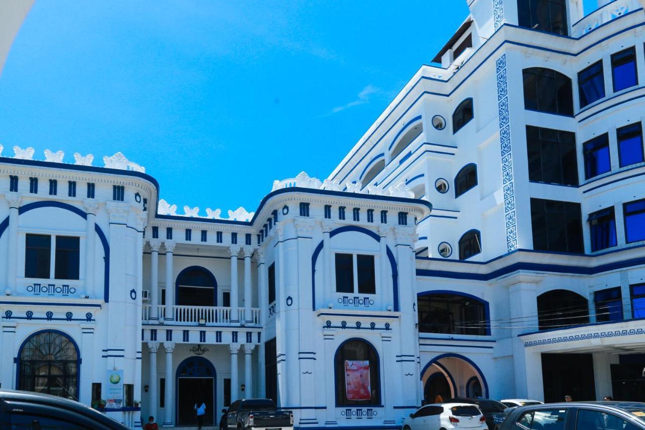 Reddoorz Plus @ Castle Chateau Iloilo Экстерьер фото